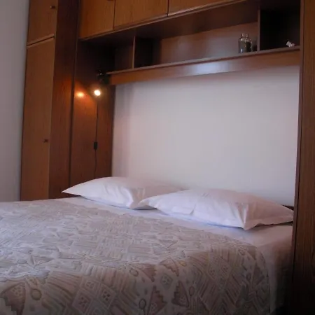 Apartment By The Sea Cove - Dubovica, Hvar - 21007 Zarace