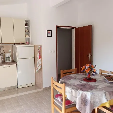 By The Sea Cove - Dubovica, Hvar - 21007 Apartment *